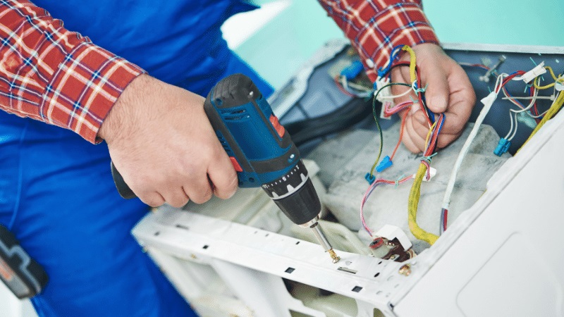 Köprübaşı Amana Amana çamaşır makinesi kart tamiri – Su almama arızası orijinal parça ile giderildi. - Teknik servis örneği